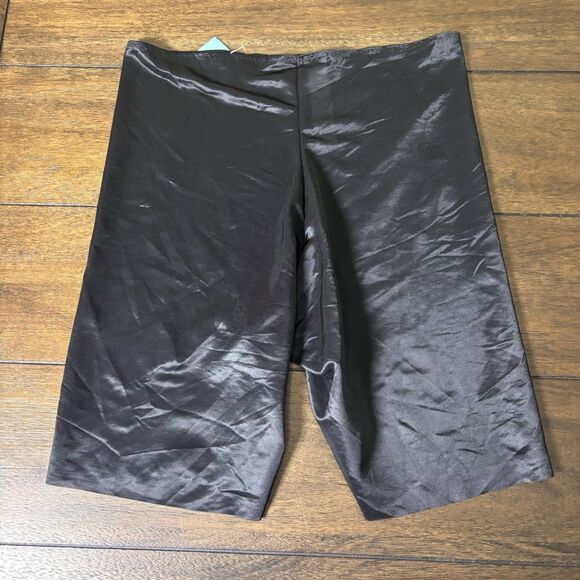 Assets by Spanx Smoothing Sheer Mid Thigh Shapewear Short Black Large - Picture 1 of 5